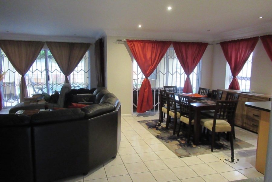 3 Bedroom Property for Sale in Parklands Western Cape